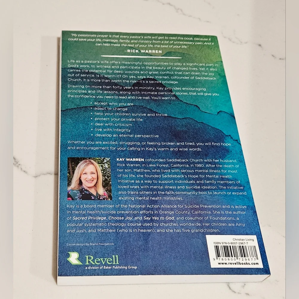 BOGO Unique Bargains Blue and Green Coffee Table Book
